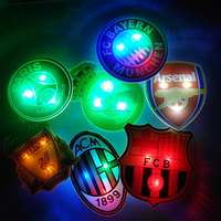 Badge LED clignotant en résine acrylique époxy avec logo personnalisé pour concerts, publicité, festivals, fournitures de fête, cadeau promotionnel