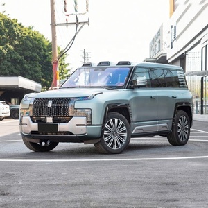 Nuevo SUV Eléctrico Híbrido de Lujo Chino Yangwang U8 con 4 Motores para Todoterreno, Natación, Escalada y Montaña - Product Image 1