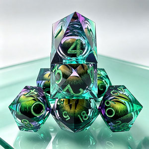 Juego de dados de 7 piezas con núcleo líquido de resina en degradado morado y verde, con borde afilado, ojo de dragón flotante y números verdes para D&D COC RPG - Product Image 1