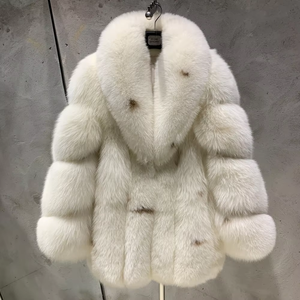Cappotti Invernali in Vera Pelliccia di Volpe, Giacca Calda in Pelliccia di Volpe con Motivo a Pois per Donna - Product Image 1