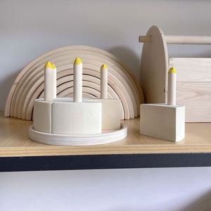 Jouets en bois créatifs et naturels pour enfants et tout-petits : gâteau de jeu d'imitation coloré pour cadeaux d'anniversaire et jeux de fête - Product Image 2