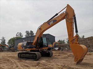 รถขุดมือสอง เครื่องยนต์ 110 กิโลวัตต์ บุ้งกี๋ 1.0 เมตร ยี่ห้อ Caterpillar รุ่น 320D/320D2/320GC น้ำหนัก 20 ตัน ความลึกในการขุด 19.8 เมตร - Product Image 4