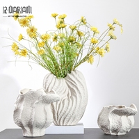 Style nordique coquille texturé Beige Vase fait à la main Vase en céramique hôtel Restaurant décoration Simple décor à la maison