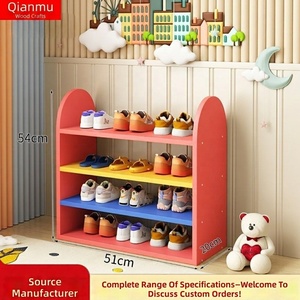 Étagère à chaussures pour bébés et enfants en bois massif, 3 niveaux, compacte, simple, étroite, mini, design mignon de dessin animé, élégante, pour garçons et filles, pour la maison - Product Image 2
