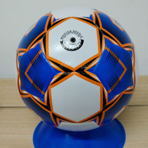 Ballon de football professionnel en cuir PU taille 5 avec logo personnalisé pour l'entraînement et les matchs - Product Image 1