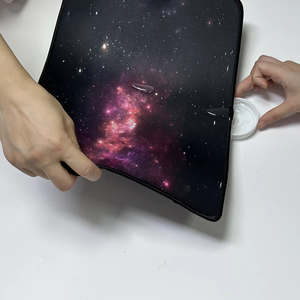 แผ่นรองเมาส์สำหรับเล่นเกมมืออาชีพ 900x400 มม. พื้นผิวผ้ากันน้ำ ทนทานสูง พร้อมฐานยางกันลื่น - Product Image 4