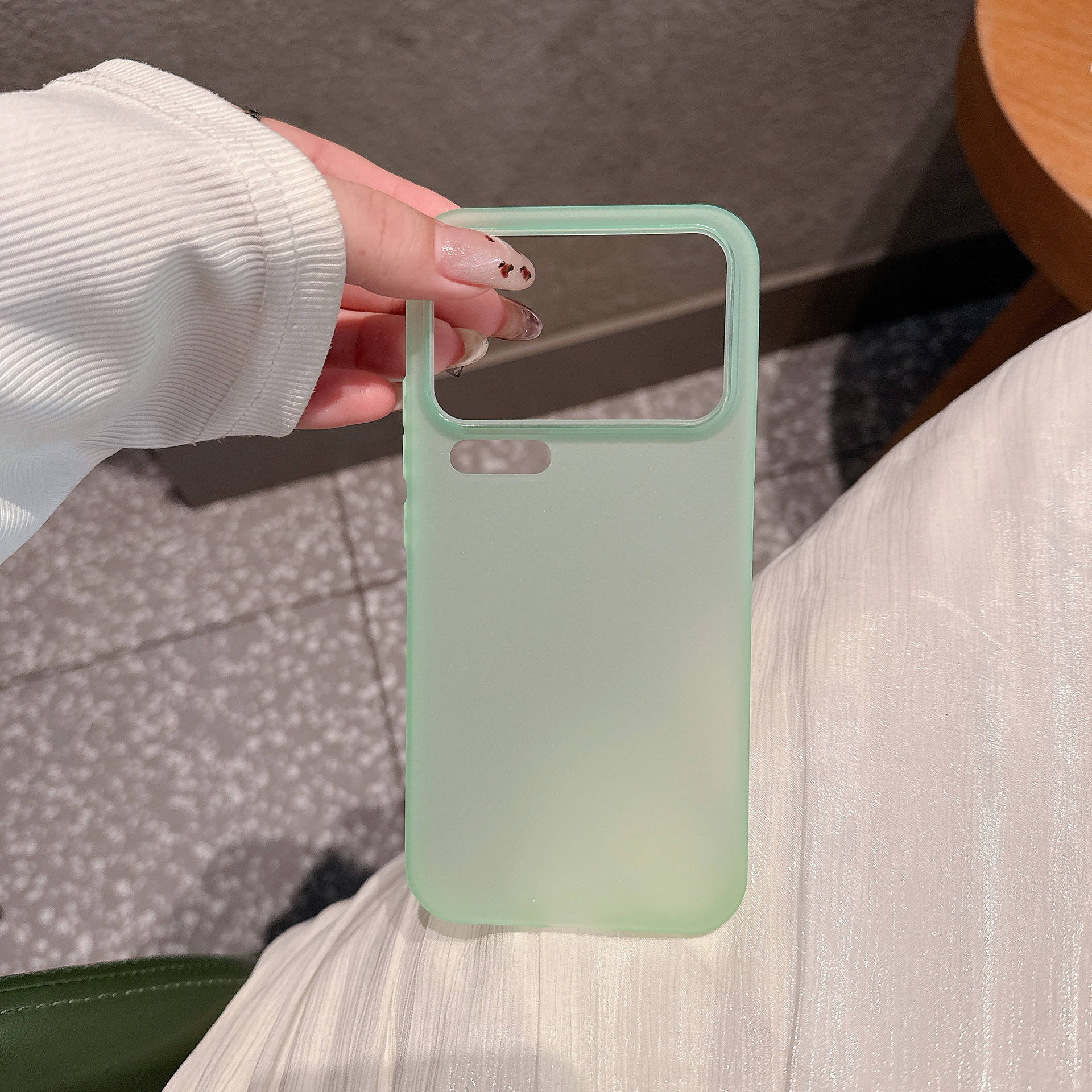 สีเขียวอ่อน