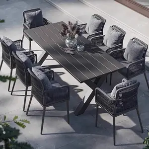 Ensemble table et chaises de jardin en fonte de patio de vente supérieure d'angle conçu nordique pour le café