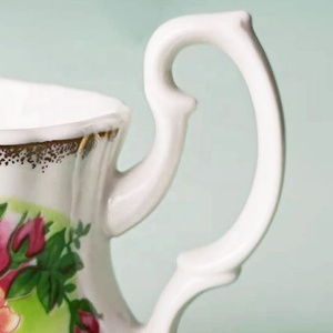 Luxury Alberd Rose Pattern Royal Ceramic Coffee Kettle <b>Cup</b> <b>Sets</b> Porcelain Albert Coffee <b>Sets</b> <b>Cup</b> Saucers <b>Set</b> - Product Image 4
