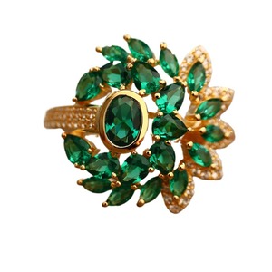 Bague vintage de la série Counterattack avec jade incrusté, émeraude synthétique et saphir blanc - Product Image 5