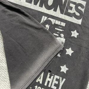 Мужская винтажная футболка оверсайз из плотного хлопка с эффектом кислотной стирки, рваная, с эффектом потертости, в уличном стиле, на заказ - Product Image 4