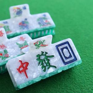 مشبك شعر فاخر مخصص من الأسيتات على شكل ماجونغ الصيني - Product Image 3