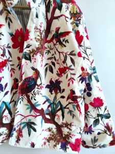 เสื้อแจ็คเก็ตบอมเบอร์กำมะหยี่พิมพ์ลายป่าสีขาว แบบกลับด้านได้ เป็นมิตรกับสิ่งแวดล้อม ทำด้วยมือ ความยาวสั้น เหมาะสำหรับฤดูหนาว - Product Image 4