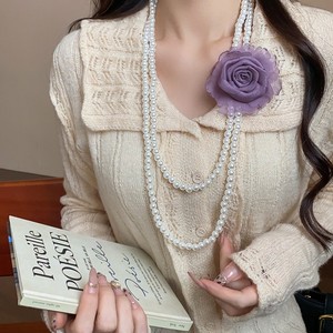 Heiß begehrte handgefertigte luxuriöse Perlenkette mit Stoffblumen – Statement-Halskette für Damen als Schmuck-Accessoire - Product Image 2