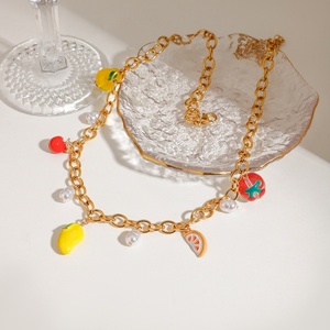 Collar de Perlas Europeo y Americano, Chapado en Oro de 18K, Collar de Acero Inoxidable con Forma de Mango, Estilo Romántico y Dulce - Product Image 3