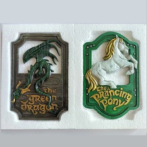 Letrero de Resina para Taberna con Diseño de <span class=keywords><strong>Caballo</strong></span> Medieval, Placa de Pared Pintada a Mano, Decoración Rústica para Posada, Arte Vintage para Hogar, Bar o Pub - Product Image 3