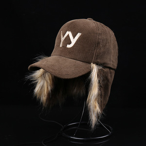 Casquette <span class=keywords><strong>de</strong></span> baseball en velours côtelé épaisse et chaude, protection des oreilles, nouvelle casquette <span class=keywords><strong>de</strong></span> baseball en fausse fourrure brodée avec la lettre Yy pour l'hiver - Product Image 4