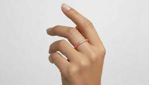 แหวนทอง 14K ประดับเพชรเคลือบสีชมพู ดีไซน์เรียบหรู สำหรับผู้หญิง สวมใส่ได้ทุกวัน สวยงามทันสมัย - Product Image 5