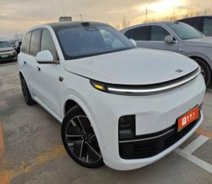 Li-xiang L9 Ultra 2025 SUV <span class=keywords><strong>hybride</strong></span> de luxe pleine grandeur 6 places avec toit ouvrant panoramique, système audio haut de gamme, faible kilométrage, <span class=keywords><strong>voiture</strong></span> d'occasion - Product Image 2