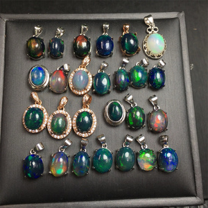 Горячая продажа кристалл оптом высокое качество ювелирные изделия цвет опал кулон для подарка и продажи - Product Image 1