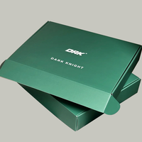 Boîte d'expédition pliable en carton ondulé vert foncé personnalisée pour l'emballage de vêtements et de cadeaux