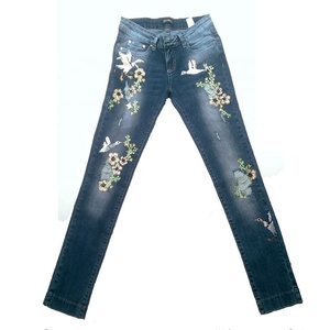 Transferencia Termoadhesiva Floral <span class=keywords><strong>de</strong></span> Diamantes <span class=keywords><strong>de</strong></span> Imitación con Motivo <span class=keywords><strong>de</strong></span> Flor y Colibrí para Camisetas y Vestidos <span class=keywords><strong>de</strong></span> Mujer, Moda Primavera, Venta al por Mayor - Product Image 5
