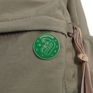 Grosir lencana Pin karakter hewan empat warna stok massal lembut Enamel Uv Offset Logo bertema Logo Logo peri kustom - Product Image 3