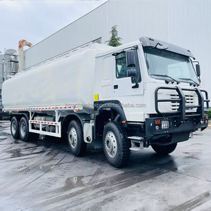 Nuovo Autocisterna Diesel Sinotruck HOWO 8X4 da 15000 Litri, Camion Cisterna per Rifornimento Carburante 40cbm con Serbatoio Manuale - Product Image 2