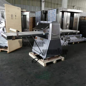 Machine automatique <span class=keywords><strong>de</strong></span> laminage <span class=keywords><strong>de</strong></span> pâte en acier inoxydable <span class=keywords><strong>de</strong></span> haute qualité pour les boulangeries petit modèle <span class=keywords><strong>de</strong></span> <span class=keywords><strong>table</strong></span> à prix compétitif - Product Image 4