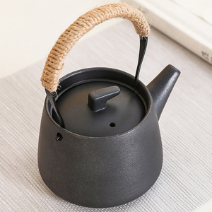 <span class=keywords><strong>Théière</strong></span> <span class=keywords><strong>traditionnelle</strong></span> <span class=keywords><strong>japonaise</strong></span> en céramique et ensemble de tasses de Kung Fu Cadeau de luxe en porcelaine de 250ml pour les vacances pour les voyages ou les hôtels - Product Image 6