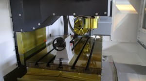 Centro di Lavorazione Verticale VMC1160 con Certificazione CE ISO, Fresatrice CNC a <span class=keywords><strong>3</strong></span> Assi con Guida Lineare per Metallo - Product Image 5