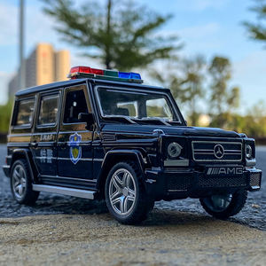 1/32 échelle AMG G65 moulé sous pression modèle <span class=keywords><strong>de</strong></span> voiture <span class=keywords><strong>de</strong></span> police avec 4 portes ouvertes tirer vers l'arrière SWAT voitures modèle <span class=keywords><strong>de</strong></span> voiture en alliage avec lumières et son - Product Image 5