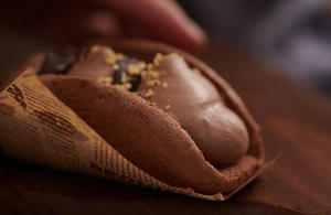 Nouvelle conception de crème glacée au chocolat avec glace molle au chocolat et revêtement au chocolat, saveur personnalisable - Product Image 6