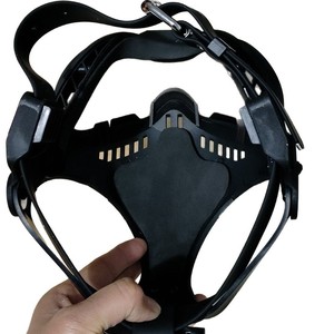 Casque tactique K9 noir à visière unique, résistant aux chocs, avec lampe torche et lampe flash pour chiens de travail, usage extérieur - Product Image 4