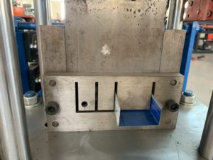Máquina formadora de rollo de lámina de techo galvanizada, perno y pista de Metal C U - Product Image 2