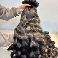 Fournisseur en Drop Shipping pour Bundles de Cheveux Humains Bruts 100% Vierges du Vietnam : Cheveux Bouclés Birmans / Cheveux Bouclés Indiens, Pixie, Bouncy, Bouclés Desserrés