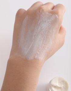 Crème pour le visage semi-finie de qualité supérieure RONGZE OEM, formule de réparation avancée, réduit les ridules, texture comparable à Lancôme, efficacité premium - Product Image 6