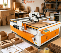 Hoge kwaliteit CNC golfkarton vouw- en snijmachine met PLC-motor, kartonnen plotter, ISO-certificering