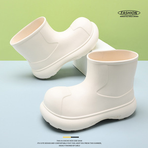 Bottes de pluie pour femmes en EVA, tube court, semelle épaisse, imperméables, antidérapantes, talon moyen, chaussures d'été tendance - Product Image 1