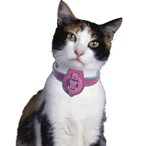 Nouveau collier de chien en cuir véritable végétalien de luxe avec design de logo personnalisé collier en cuir PU ensemble de colliers en cuir véritable GPS pour chat