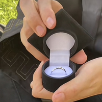 Boîte à bijoux de graduation 3D pop-up avec couvercle et base, emballage cadeau pour bague de fiançailles, boîte à bijoux noire avec chapeau de bachelier