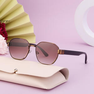 Lentes de Sol Cuadrados para Mujer Lb A3202, Montura Negra con Borde Dorado, Lentes de PC con Protección UV400, Estilo Instagram, Moda Urbana - Product Image 3