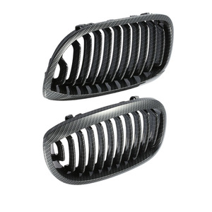 Parrilla delantera de fibra de carbono de una sola línea para BMW E46, actualización de parachoques para modelos 2003-2005 - Product Image 2
