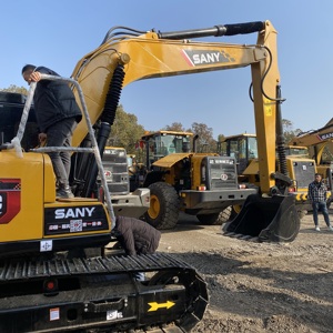 Pelle sur chenilles SANY 13.5Ton SY135C marque originale excellente Performance utilisé équipement mécanique moteur boîte de vitesses pompe - Product Image 4