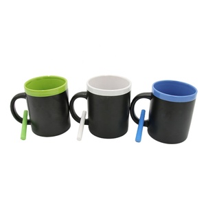 <span class=keywords><strong>Taza</strong></span> de sublimación de <span class=keywords><strong>pizarra</strong></span> de dos tonos de gama alta, tiza de cerámica <span class=keywords><strong>con</strong></span> personalidad, <span class=keywords><strong>Taza</strong></span> de cerámica creativa <span class=keywords><strong>con</strong></span> asa, nuevos productos - Product Image 1