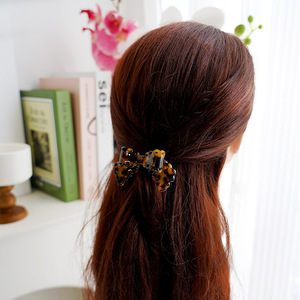 CANYUAN pince à mâchoire personnalisable de style coréen épingle à cheveux papillon de couleur écaille de tortue classique de haute qualité design en acétate pour femmes - Product Image 6