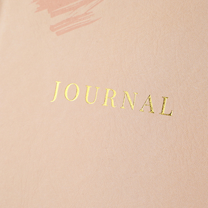 2024 <span class=keywords><strong>2025</strong></span> Tùy Chỉnh Bán Buôn Sang Trọng Da Vàng Lá Bìa Cứng A5 A4 A6 B5 Hàng Ngày Kế Hoạch Máy Tính Xách Tay Cá Nhân Tạp Chí - Product Image 3