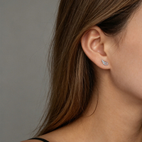 Boucles d'oreilles clous Damila Jewelry OEM ODM classiques en argent 925, motif ailes d'ange et goutte d'eau, avec pierre de lune fine, pour la fabrication de bijoux féminins