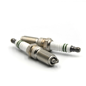 หัวเทียนมอเตอร์ไซค์เบนซิน POWERTEK Torch Iridium Platinum รุ่น QH6RTIP สำหรับรถยนต์ Alfa Romeo เครื่องยนต์สำหรับแข่งแบบ OEM พร้อมช่องว่างขนาด 1.1 มม. - Product Image 2