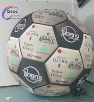Trophée Gonflable Géant Doré Brillant pour Compétitions Sportives et Cérémonies de Remise des Prix